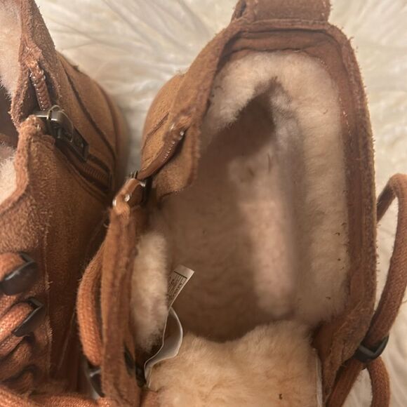 UGG Kids' Neumel Tasman Boot - Picture 5 of 9